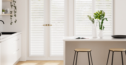 Venetian door blinds